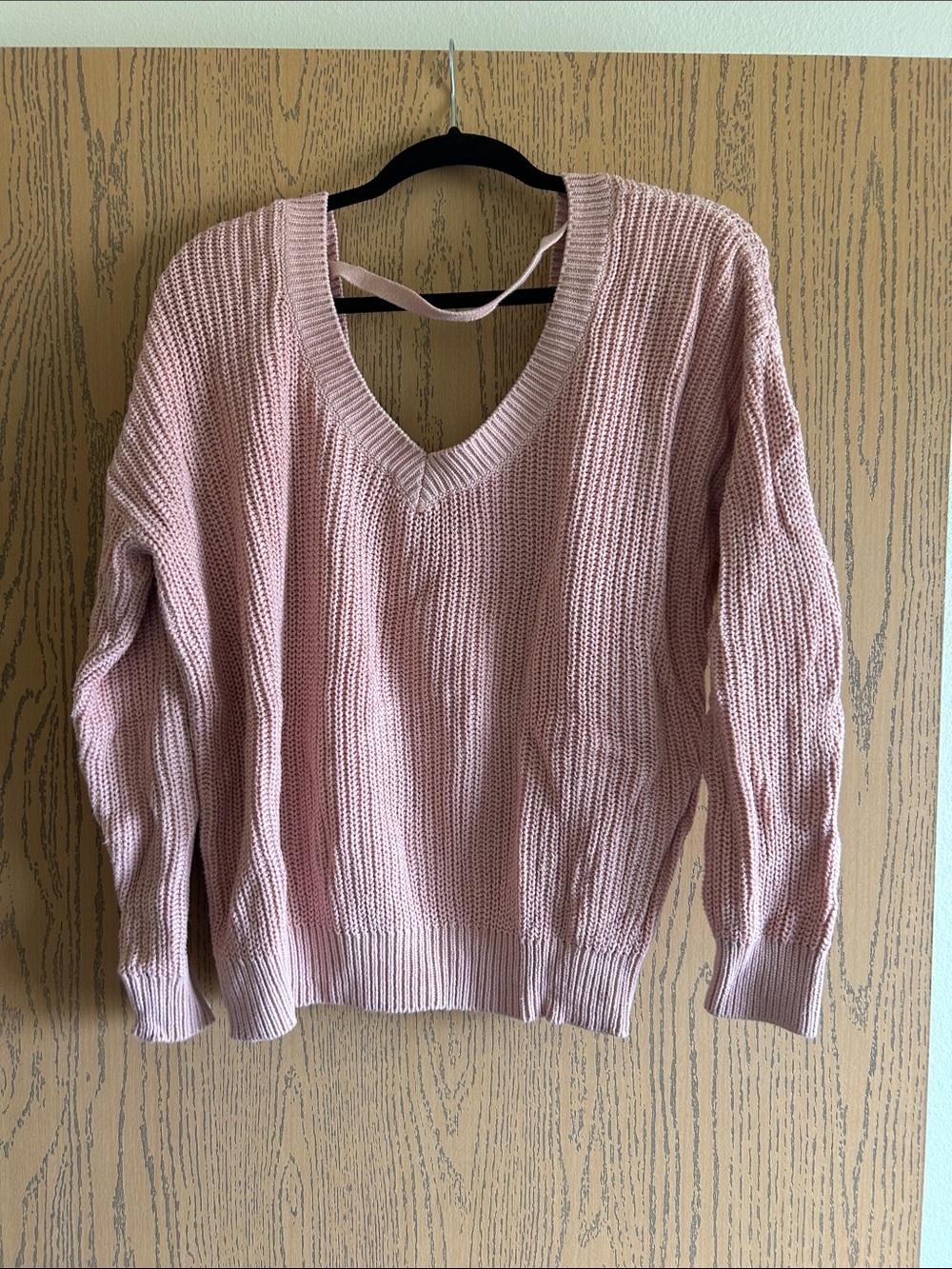 Forever 21 Blush Pink V-Neck Knit Sweater